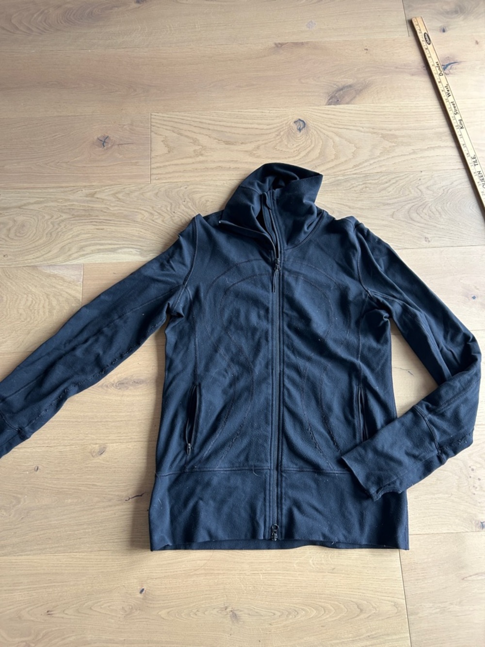 Define Lululemon Black Full-Zip Hooded Jacket